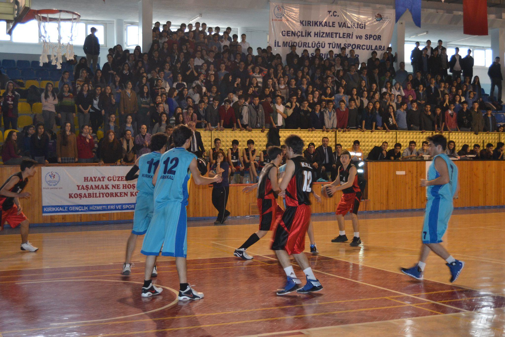 Gençler basketbolda yarıştı - Kırıkkale Haber, Son Dakika Kırıkkale Haberleri