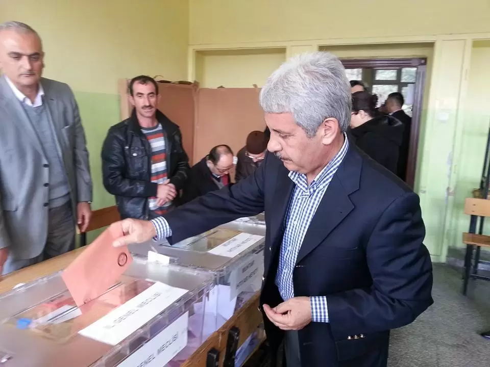 Başkan adayları oylarını kullandı - Kırıkkale Haber, Son Dakika Kırıkkale Haberleri Başkan adayları oylarını kullandı - Kırıkkale Haber, Son Dakika Kırıkkale Haberleri