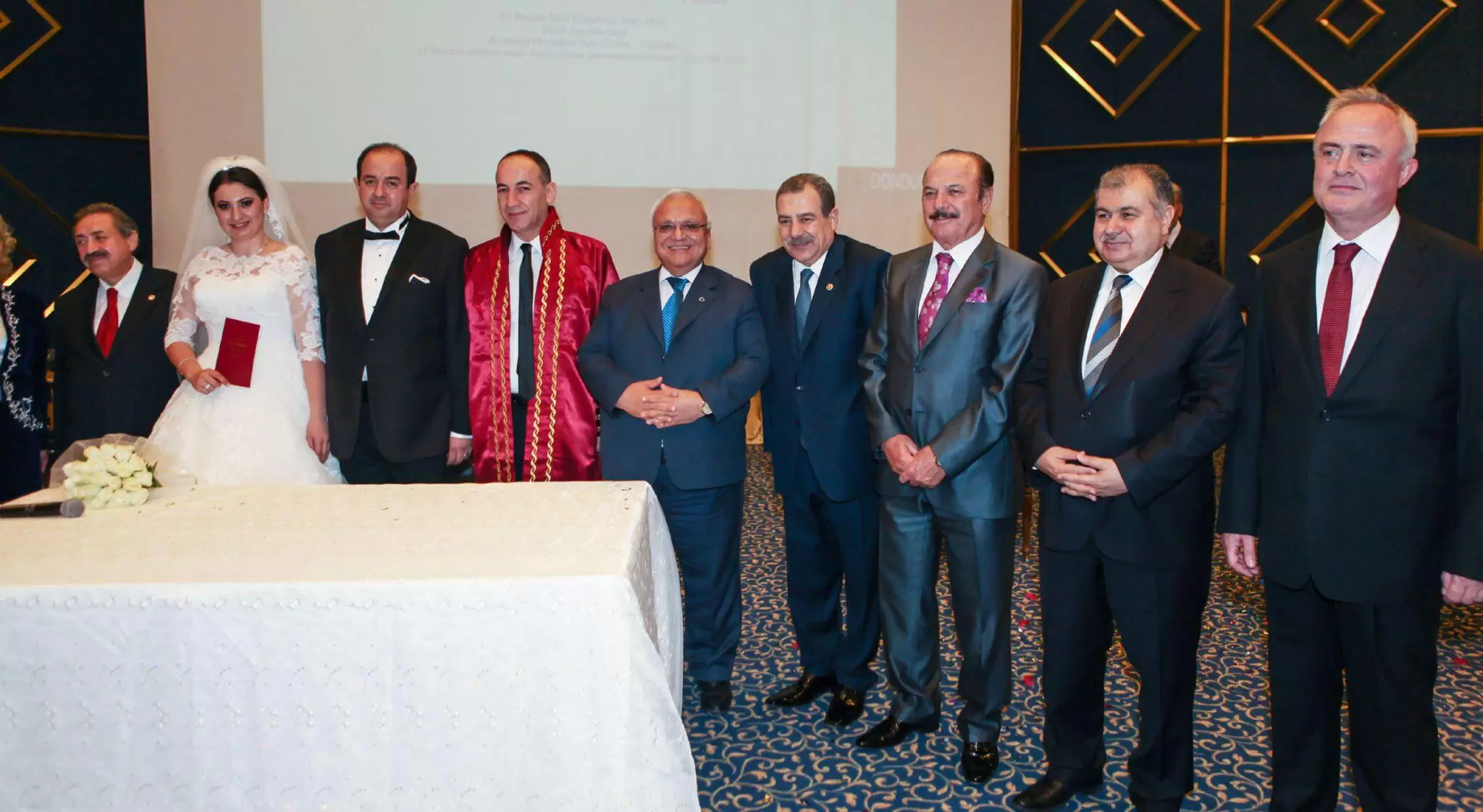 Devletin zirvesini buluşturan düğün - Kırıkkale Haber, Son Dakika Kırıkkale Haberleri Devletin zirvesini buluşturan düğün - Kırıkkale Haber, Son Dakika Kırıkkale Haberleri