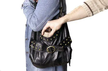 Yaşlı kadının cebinden 250 TL’yi alıp kaçtı - Kırıkkale Haber, Son Dakika Kırıkkale Haberleri