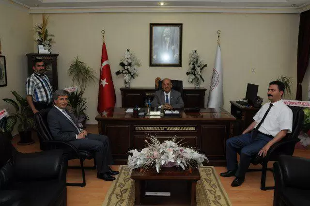 Vali Kolat yeni müdürü ziyaret etti - Kırıkkale Haber, Son Dakika Kırıkkale Haberleri Vali Kolat yeni müdürü ziyaret etti - Kırıkkale Haber, Son Dakika Kırıkkale Haberleri