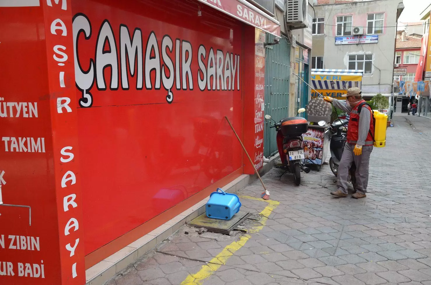Karasinek ile mücadele - Kırıkkale Haber, Son Dakika Kırıkkale Haberleri Karasinek ile mücadele - Kırıkkale Haber, Son Dakika Kırıkkale Haberleri