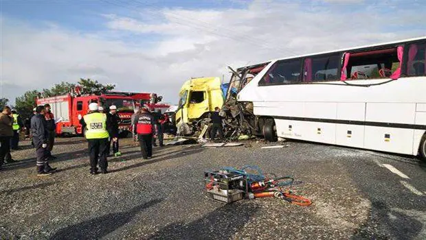 Kırıkkaleli muvain de o kazada öldü - Kırıkkale Haber, Son Dakika Kırıkkale Haberleri Kırıkkaleli muvain de o kazada öldü - Kırıkkale Haber, Son Dakika Kırıkkale Haberleri