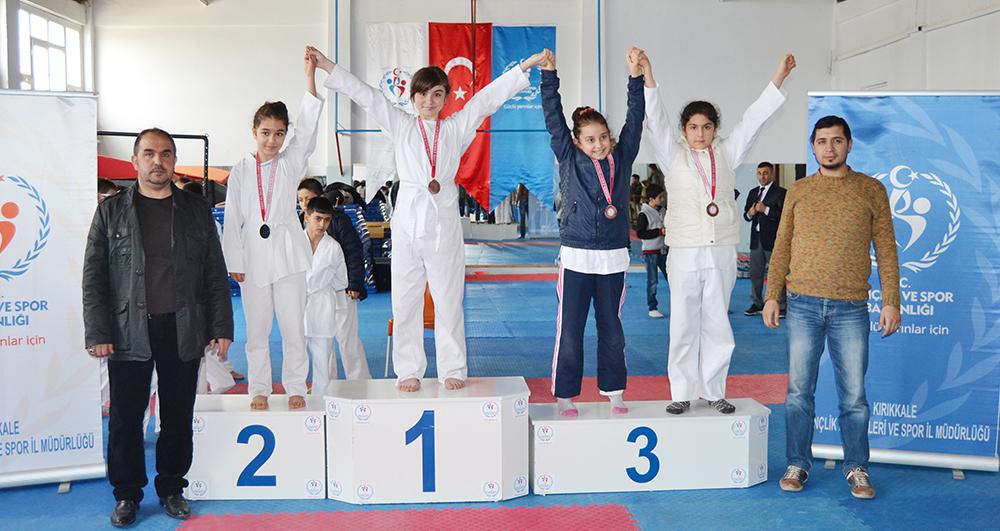 Taekwondo da kıran kırana mücadele - Kırıkkale Haber, Son Dakika Kırıkkale Haberleri