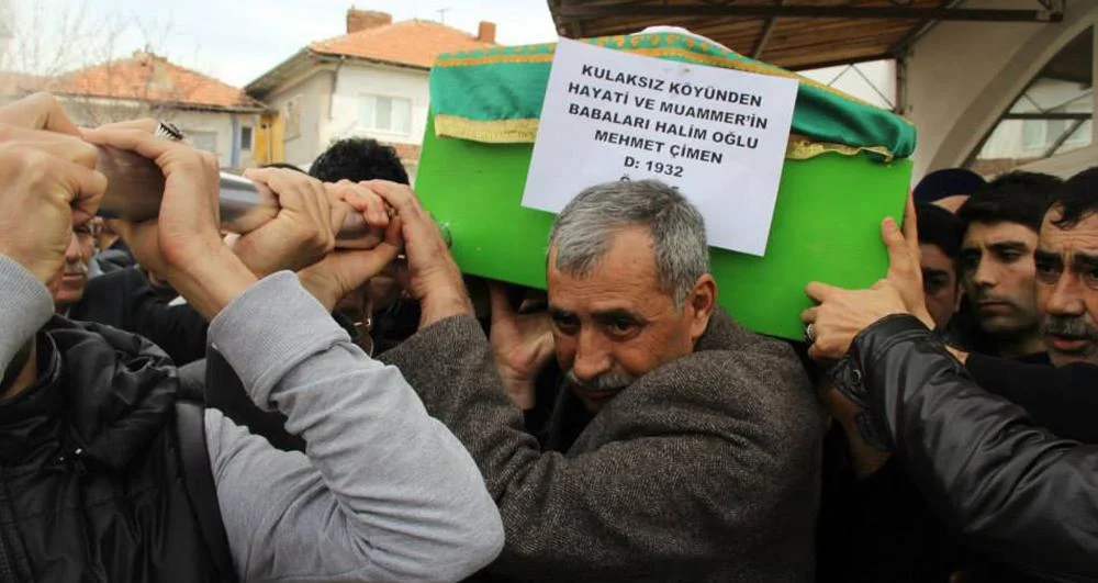 Çimen toprağa verildi - Kırıkkale Haber, Son Dakika Kırıkkale Haberleri Çimen toprağa verildi - Kırıkkale Haber, Son Dakika Kırıkkale Haberleri