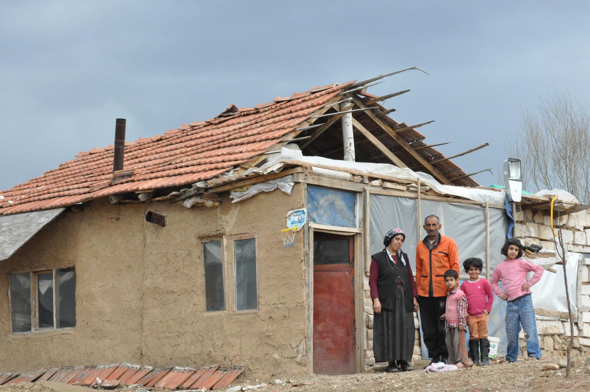 Barakada yaşam mücadelesi - Kırıkkale Haber, Son Dakika Kırıkkale Haberleri Barakada yaşam mücadelesi - Kırıkkale Haber, Son Dakika Kırıkkale Haberleri