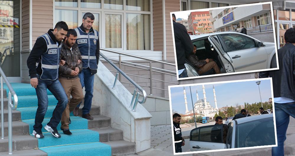 Uyuşturucu satıcısına suçüstü - Kırıkkale Haber, Son Dakika Kırıkkale Haberleri Uyuşturucu satıcısına suçüstü - Kırıkkale Haber, Son Dakika Kırıkkale Haberleri