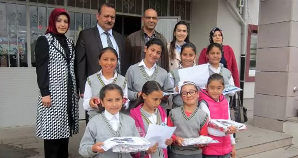 Okuyan öğrencilere tablet - Kırıkkale Haber, Son Dakika Kırıkkale Haberleri Okuyan öğrencilere tablet - Kırıkkale Haber, Son Dakika Kırıkkale Haberleri
