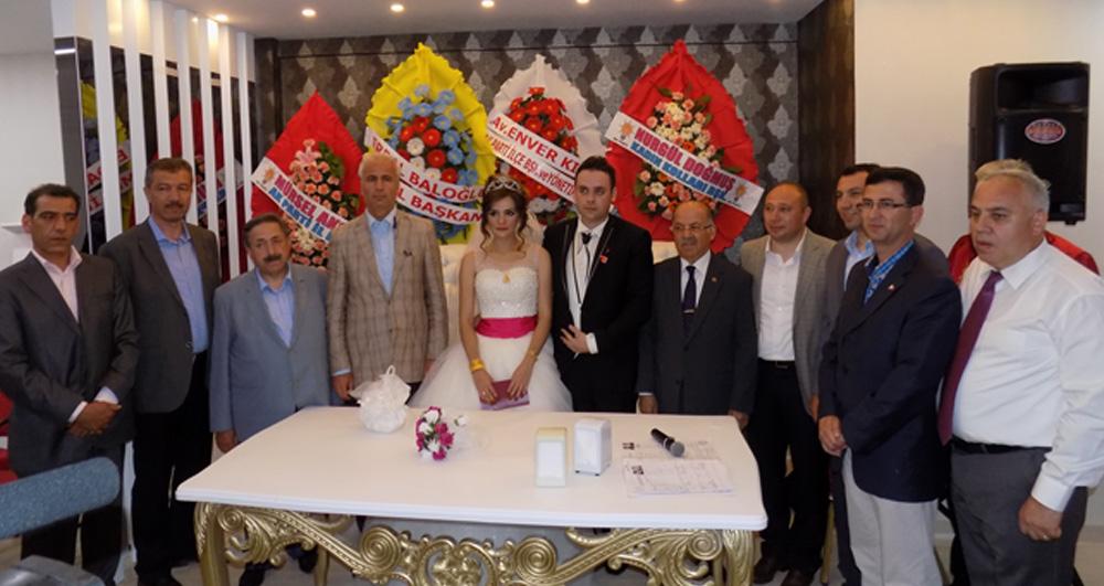 SİYASİLERİ BULUŞTURAN DÜĞÜN - Kırıkkale Haber, Son Dakika Kırıkkale Haberleri