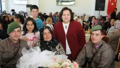 Asker anneleri bir araya geldi - Kırıkkale Haber, Son Dakika Kırıkkale Haberleri Asker anneleri bir araya geldi - Kırıkkale Haber, Son Dakika Kırıkkale Haberleri