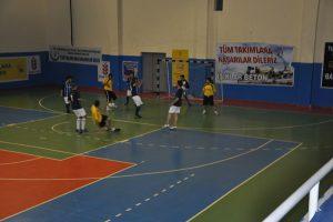 Futsal&rsquo;da gol yağmuru s&uuml;r&uuml;yor - Kırıkkale Haber, Son Dakika Kırıkkale Haberleri