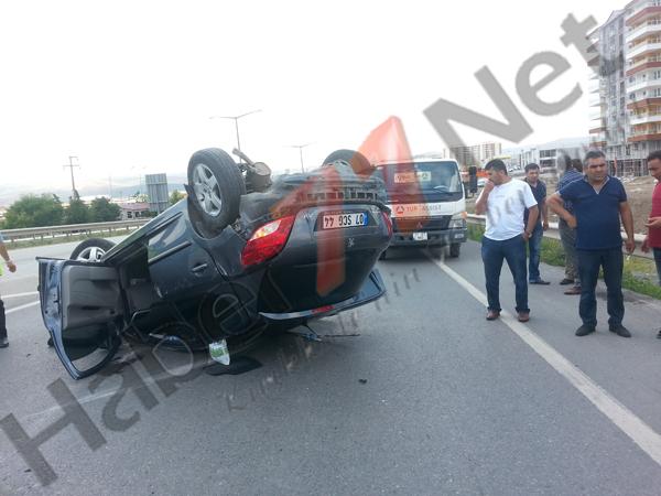 Otoyolda takla attı Otoyolda takla attı 3 - Otoyolda takla attı