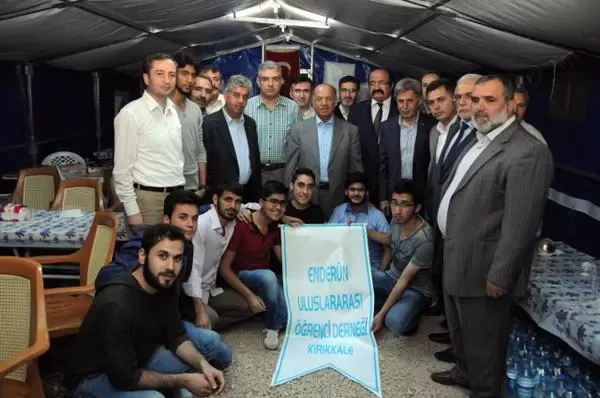 Vali Kolat yabancı öğrencilerle iftar yaptı - Kırıkkale Haber, Son Dakika Kırıkkale Haberleri