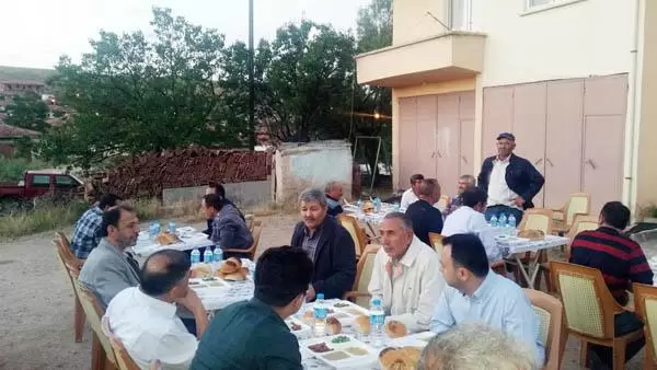 Korkmaz, iftar yemeği verdi - Kırıkkale Haber, Son Dakika Kırıkkale Haberleri Korkmaz, iftar yemeği verdi - Kırıkkale Haber, Son Dakika Kırıkkale Haberleri