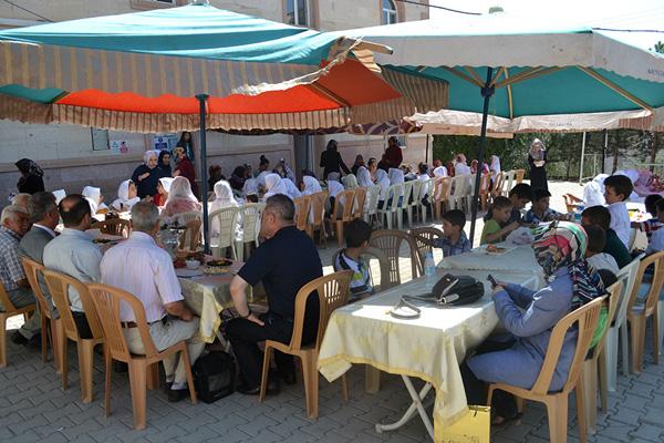Kur’an Kursu öğrencileri kahvaltıda buluşuyor - Kırıkkale Haber, Son Dakika Kırıkkale Haberleri Kur’an Kursu öğrencileri kahvaltıda buluşuyor - Kırıkkale Haber, Son Dakika Kırıkkale Haberleri