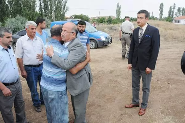 Vali Kolat, Şehit Öztürk’ün baba ocağını ziyaret etti - Kırıkkale Haber, Son Dakika Kırıkkale Haberleri Vali Kolat, Şehit Öztürk’ün baba ocağını ziyaret etti - Kırıkkale Haber, Son Dakika Kırıkkale Haberleri