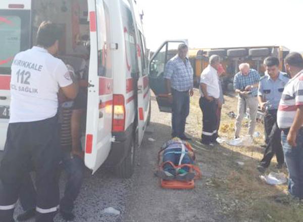 Otomobil ile Tır Çarpıştı 5 yaralı - Kırıkkale Haber, Son Dakika Kırıkkale Haberleri Otomobil ile Tır Çarpıştı 5 yaralı - Kırıkkale Haber, Son Dakika Kırıkkale Haberleri