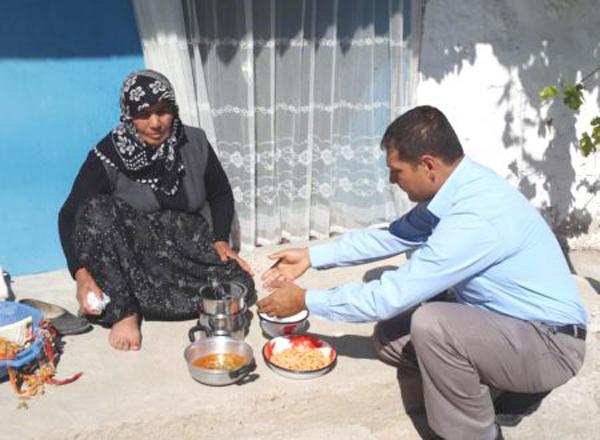 Bakıma muhtaç kişilere yemek yardımı - Kırıkkale Haber, Son Dakika Kırıkkale Haberleri