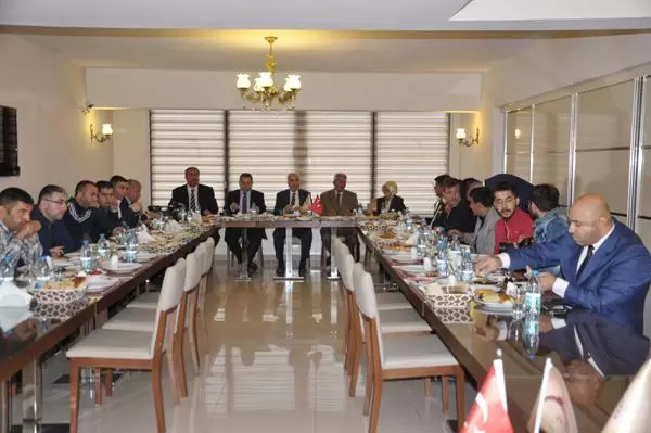 Siyaset rant aracı değil, Hizmet aracı - Kırıkkale Haber, Son Dakika Kırıkkale Haberleri Siyaset rant aracı değil, Hizmet aracı - Kırıkkale Haber, Son Dakika Kırıkkale Haberleri