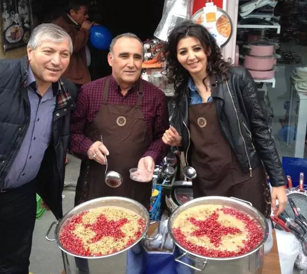 Cam Dünyası´ndan aşure ikramı - Kırıkkale Haber, Son Dakika Kırıkkale Haberleri