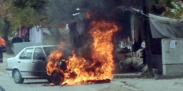 Otomobil alev alev yandı - Kırıkkale Haber, Son Dakika Kırıkkale Haberleri