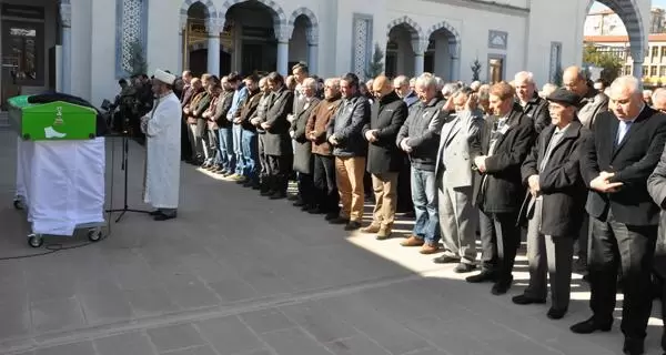 Uslu ailesinin acı günü - Kırıkkale Haber, Son Dakika Kırıkkale Haberleri Uslu ailesinin acı günü - Kırıkkale Haber, Son Dakika Kırıkkale Haberleri