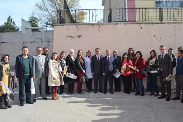 Öğretmenlerimize çok şey borçluyuz - Kırıkkale Haber, Son Dakika Kırıkkale Haberleri Öğretmenlerimize çok şey borçluyuz - Kırıkkale Haber, Son Dakika Kırıkkale Haberleri