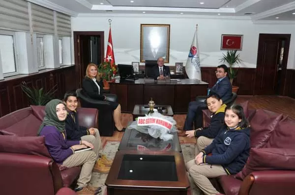 Kolat, ABC öğrencilerini kabul etti - Kırıkkale Haber, Son Dakika Kırıkkale Haberleri Kolat, ABC öğrencilerini kabul etti - Kırıkkale Haber, Son Dakika Kırıkkale Haberleri