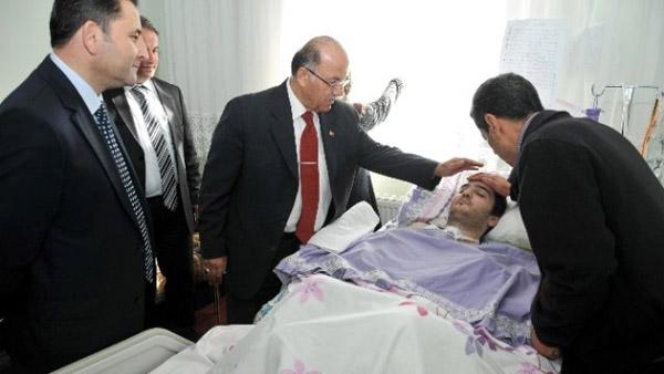 Vali Kolat, yaralı polisi ziyaret etti - Kırıkkale Haber, Son Dakika Kırıkkale Haberleri