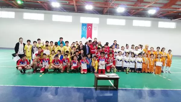 Hentbol ’de şampiyon Kale Ortaokulu - Kırıkkale Haber, Son Dakika Kırıkkale Haberleri Hentbol ’de şampiyon Kale Ortaokulu - Kırıkkale Haber, Son Dakika Kırıkkale Haberleri