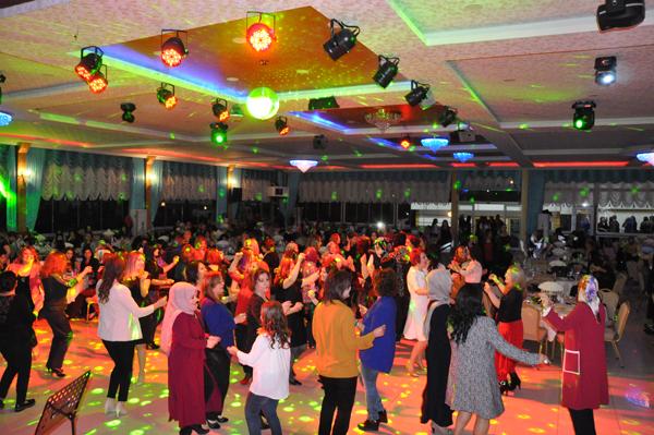 Kadın Girişimcilerden anlamlı gece - Kırıkkale Haber, Son Dakika Kırıkkale Haberleri Kadın Girişimcilerden anlamlı gece - Kırıkkale Haber, Son Dakika Kırıkkale Haberleri