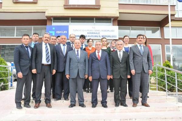Vali Kolat, veda ziyaretlerine devam ediyor - Kırıkkale Haber, Son Dakika Kırıkkale Haberleri Vali Kolat, veda ziyaretlerine devam ediyor - Kırıkkale Haber, Son Dakika Kırıkkale Haberleri