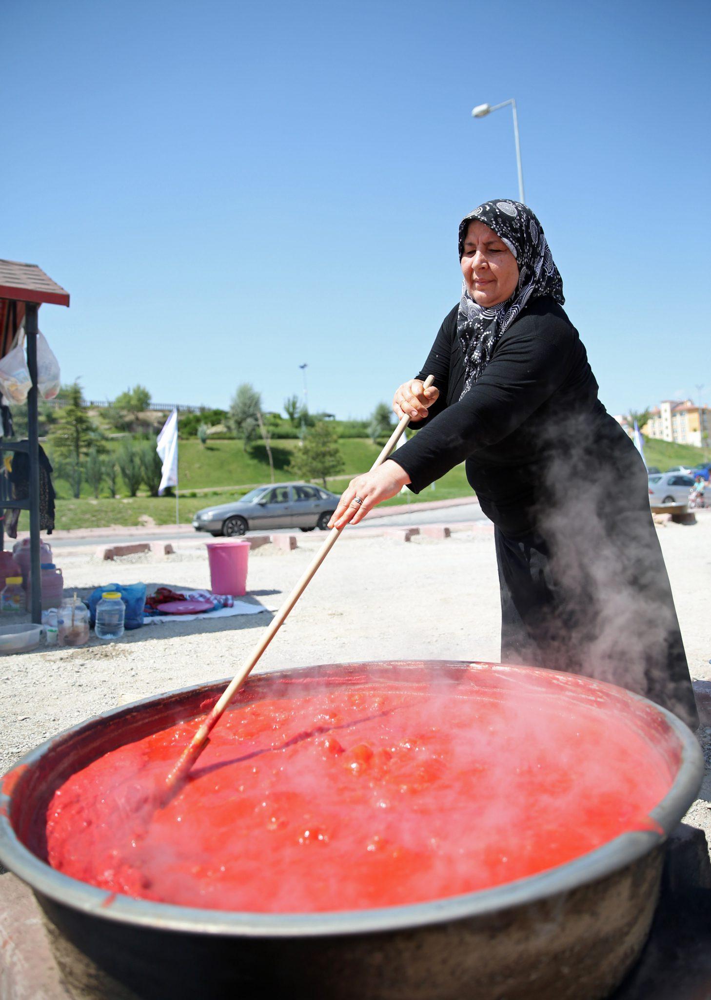 SALÇA SEZONU AÇILDI - Kırıkkale Haber, Son Dakika Kırıkkale Haberleri