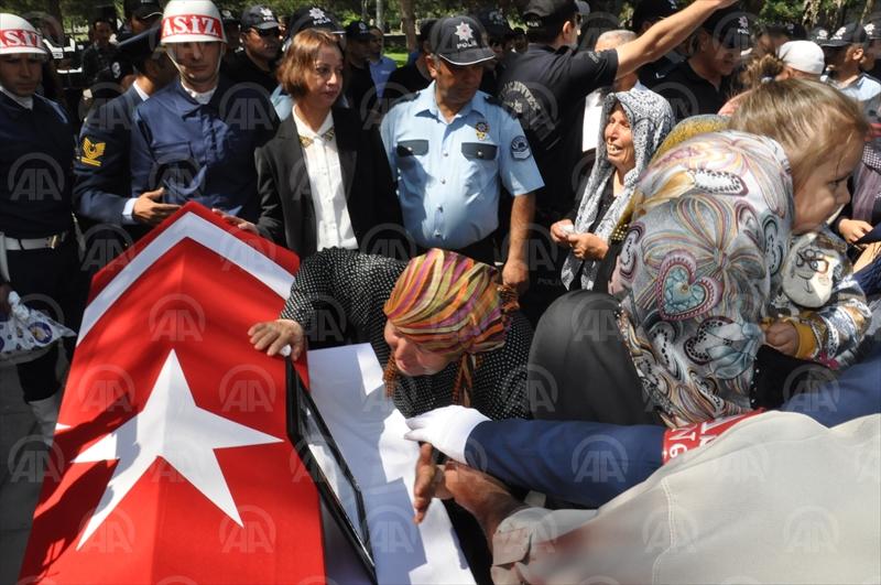 KAYSERİ ŞEHİDİNİ UĞURLADI - Kırıkkale Haber, Son Dakika Kırıkkale Haberleri KAYSERİ ŞEHİDİNİ UĞURLADI - Kırıkkale Haber, Son Dakika Kırıkkale Haberleri