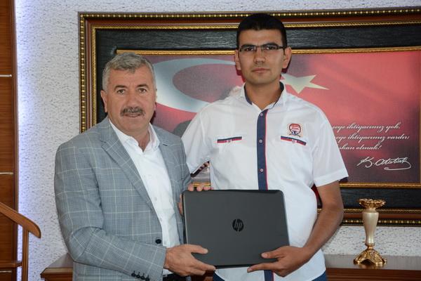 Kırıkkale’ye Atanan Öğretmene Hediye - Kırıkkale Haber, Son Dakika Kırıkkale Haberleri Kırıkkale’ye Atanan Öğretmene Hediye - Kırıkkale Haber, Son Dakika Kırıkkale Haberleri