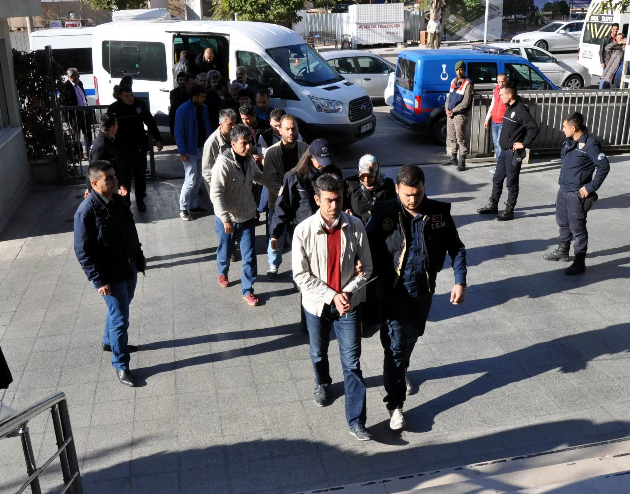 9 “ByLock”çu Aranıyor - Kırıkkale Haber, Son Dakika Kırıkkale Haberleri 9 “ByLock”çu Aranıyor - Kırıkkale Haber, Son Dakika Kırıkkale Haberleri