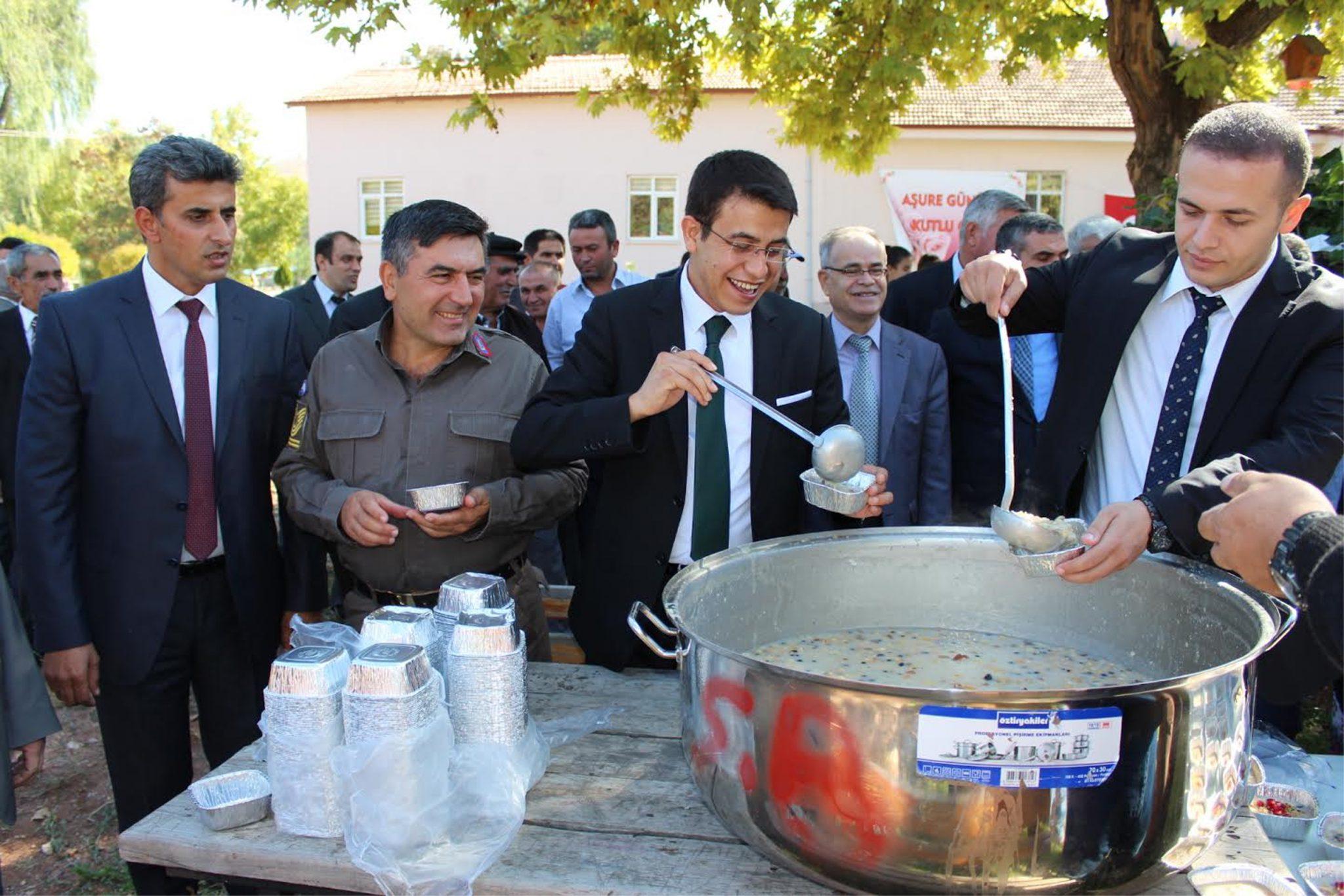 ﻿  Sulakyurt’ta Aşure Dağıtıldı - Kırıkkale Haber, Son Dakika Kırıkkale Haberleri