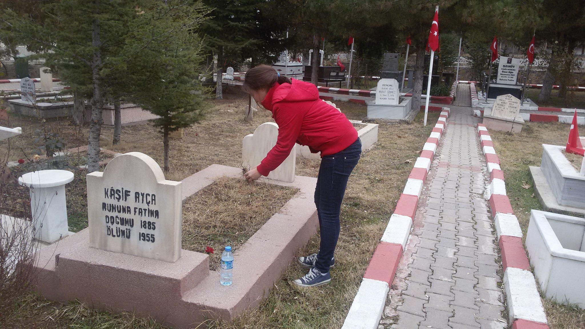 Öğrenciler Şehitliği Ziyaret Etti - Kırıkkale Haber, Son Dakika Kırıkkale Haberleri