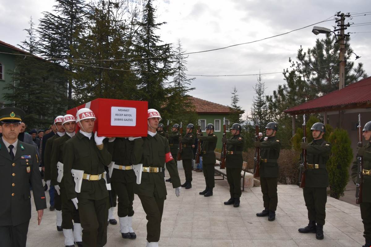 Kıbrıs gazisi son yolculuğuna uğurlandı - Kırıkkale Haber, Son Dakika Kırıkkale Haberleri