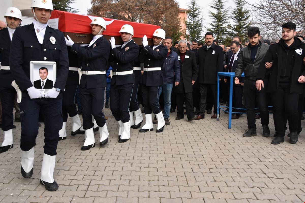 Polis memuru Semiz’e son görev - Kırıkkale Haber, Son Dakika Kırıkkale Haberleri