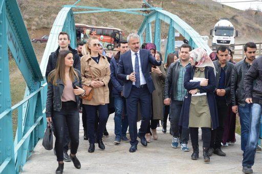 Sungur Üniversite öğrencilerine Yahşihan’ı gezdirdi - Kırıkkale Haber, Son Dakika Kırıkkale Haberleri