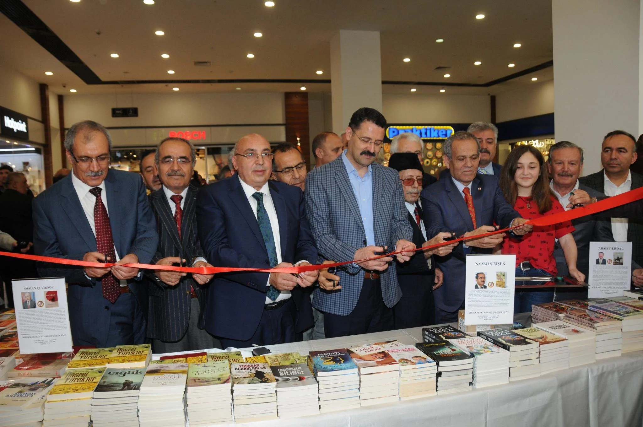 Kırıkkaleli yazarlar imza gününde buluştu - Kırıkkale Haber, Son Dakika Kırıkkale Haberleri