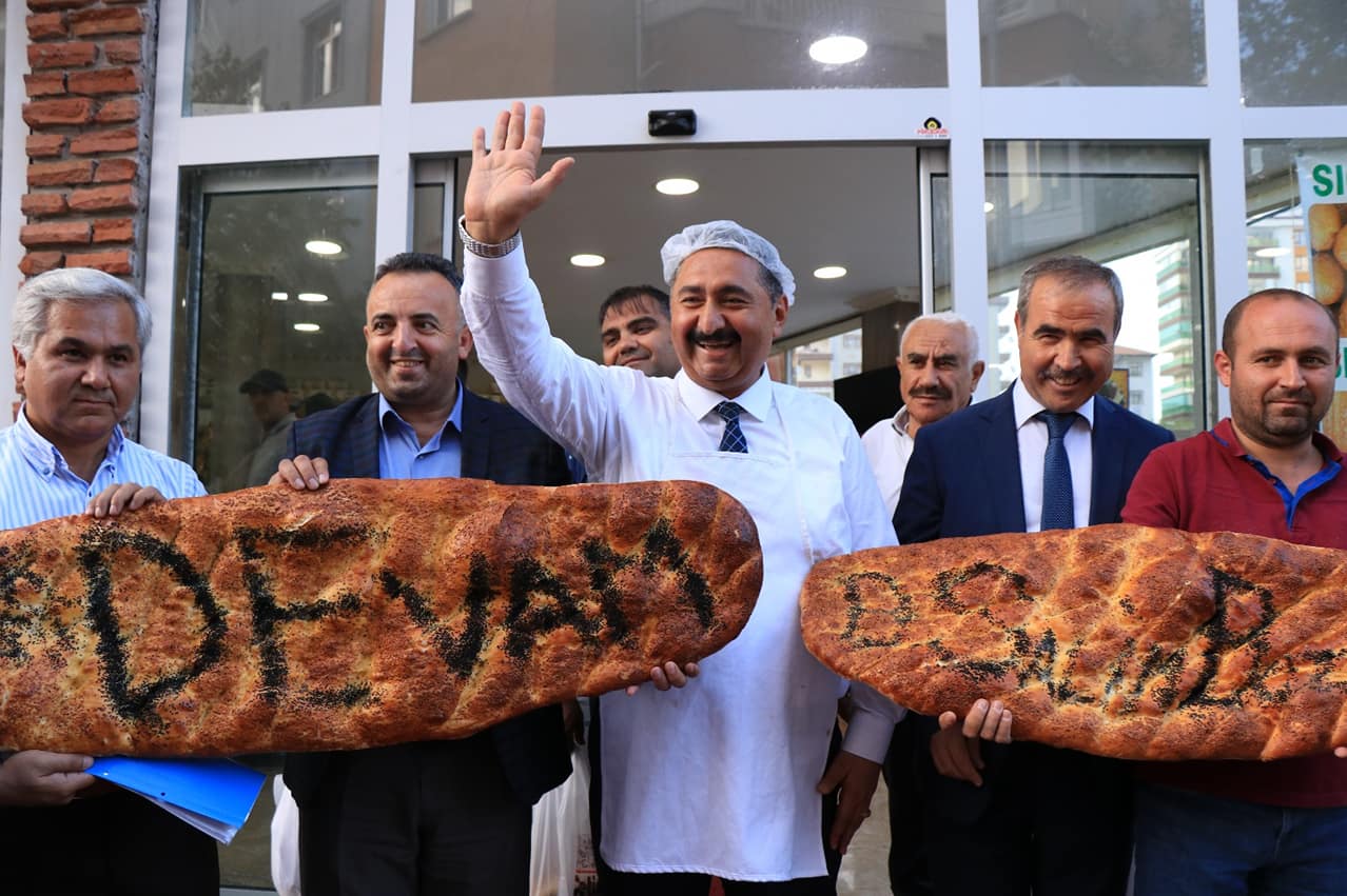Seçimin gülen yüzü Bozdemir - Kırıkkale Haber, Son Dakika Kırıkkale Haberleri Seçimin gülen yüzü Bozdemir - Kırıkkale Haber, Son Dakika Kırıkkale Haberleri