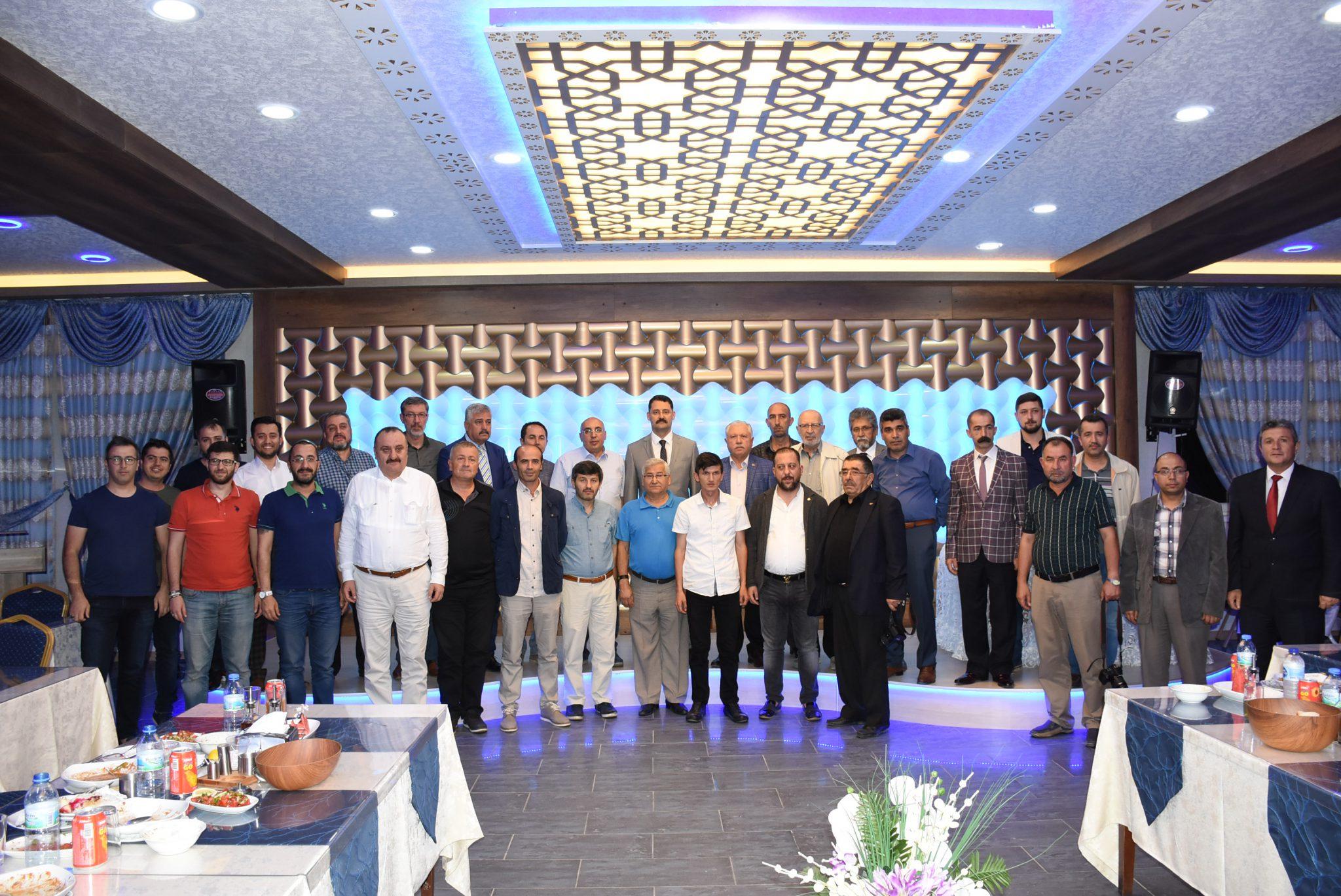 Vali Haktankaçmaz iftarda gazetecileri ağırladı - Kırıkkale Haber, Son Dakika Kırıkkale Haberleri Vali Haktankaçmaz iftarda gazetecileri ağırladı - Kırıkkale Haber, Son Dakika Kırıkkale Haberleri