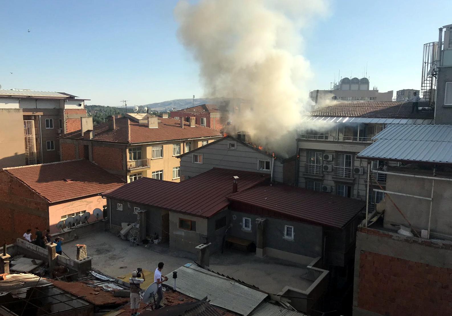 İş merkezindeki yangın panik yarattı - Kırıkkale Haber, Son Dakika Kırıkkale Haberleri