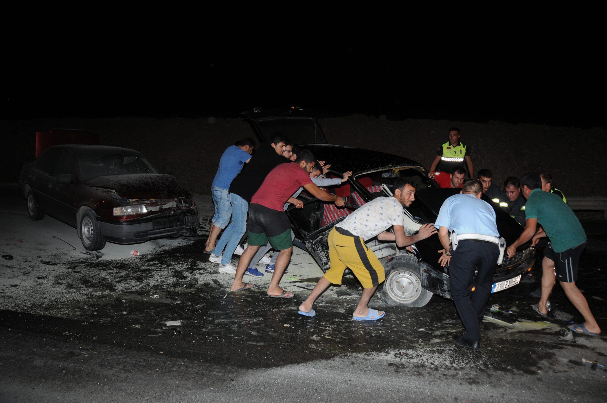 İki otomobil çarpıştı 1 yaralı - Kırıkkale Haber, Son Dakika Kırıkkale Haberleri