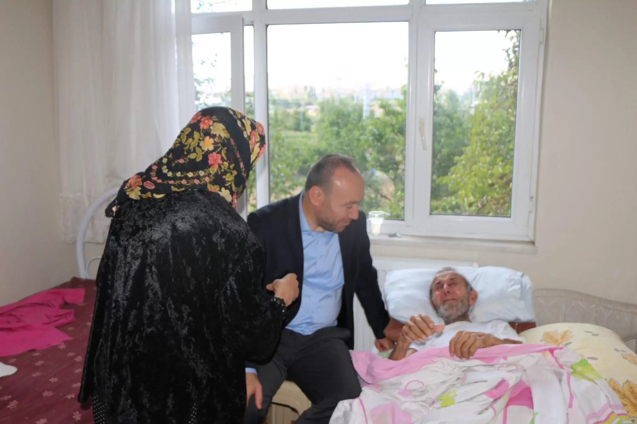 İl Başkanı Dağdelen’den kanser hastasına yardım eli - Kırıkkale Haber, Son Dakika Kırıkkale Haberleri İl Başkanı Dağdelen’den kanser hastasına yardım eli - Kırıkkale Haber, Son Dakika Kırıkkale Haberleri