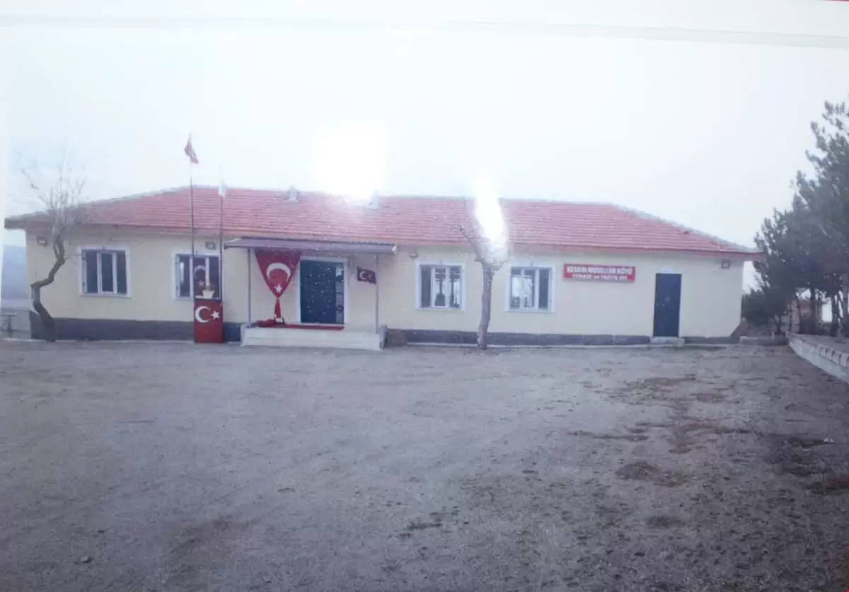 Okulu İmece Usulüyle Tamir Ettiler - Kırıkkale Haber, Son Dakika Kırıkkale Haberleri Okulu İmece Usulüyle Tamir Ettiler - Kırıkkale Haber, Son Dakika Kırıkkale Haberleri