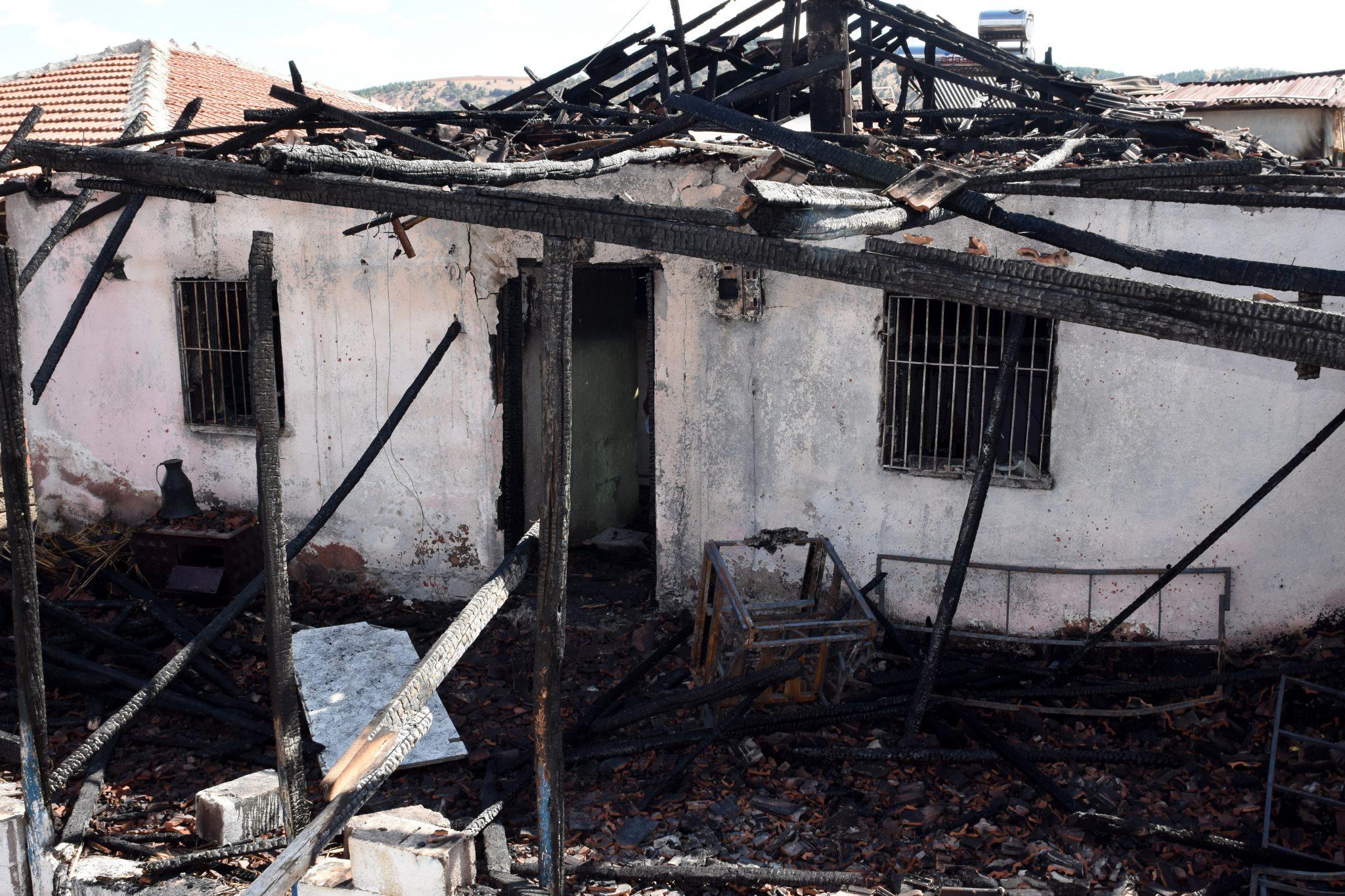 Yangın bir evi kül etti - Kırıkkale Haber, Son Dakika Kırıkkale Haberleri