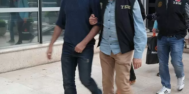 Kırıkkale merkezli FETÖ operasyonu: 8 muvazzafa gözaltı - Kırıkkale Haber, Son Dakika Kırıkkale Haberleri Kırıkkale merkezli FETÖ operasyonu: 8 muvazzafa gözaltı - Kırıkkale Haber, Son Dakika Kırıkkale Haberleri